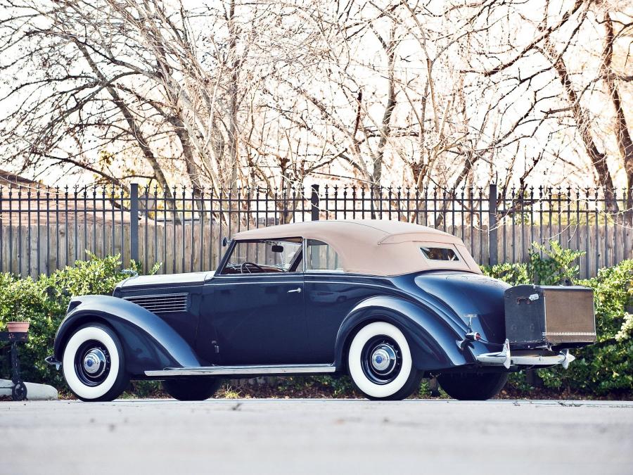  Lincoln Model K Convertible Victoria by Brunn 1938 года  (фото 9 из 9)